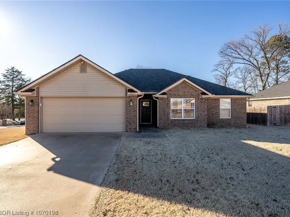 1681 Julie Ln, Alma, AR 72921