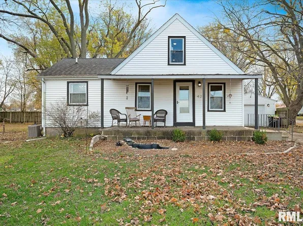 420 E Tazewell St, Tremont, IL 61568