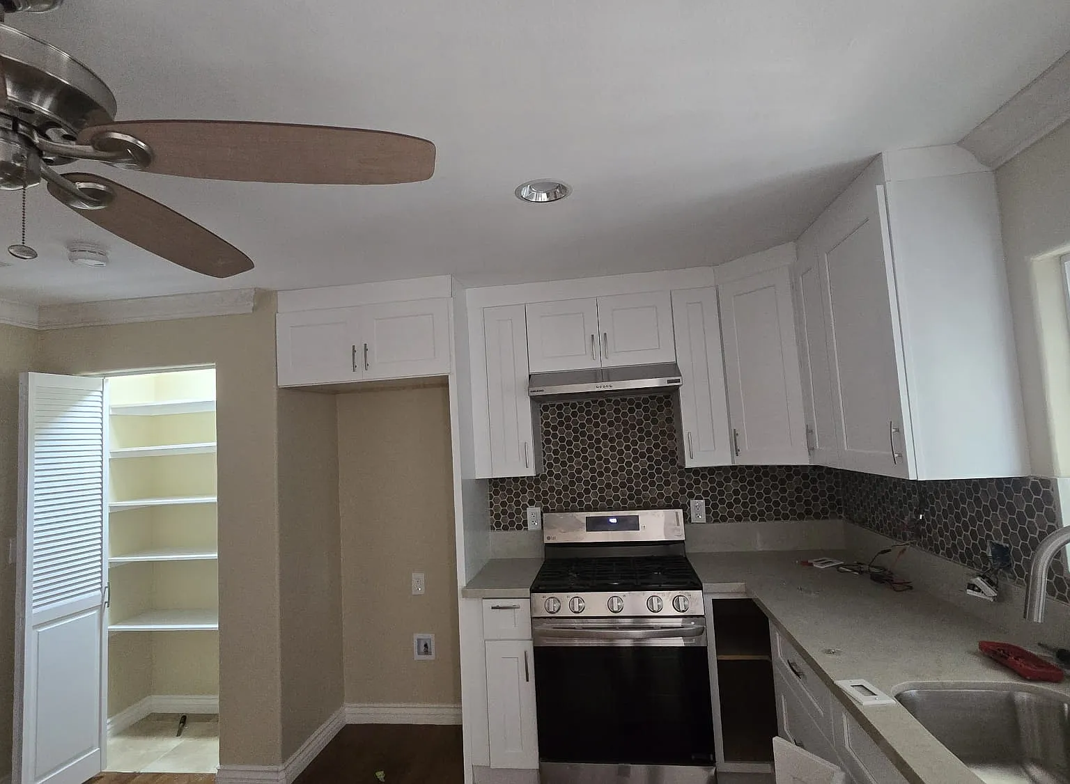 1 bed, 2579 sqft, $2,500 — Photo 3