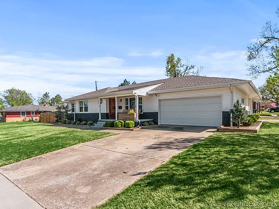 4th image of 4610 E 21st Pl