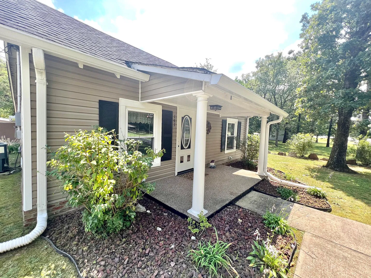 191 Mount Herman Rd — Photo 2