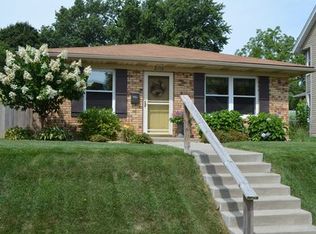 2115 3rd St, Moline, IL 61265