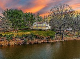 635 Ridgefield Rd, Wilton, CT 06897