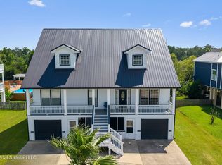 5140 Atlantis Dr, Bay Saint Louis, MS 39520