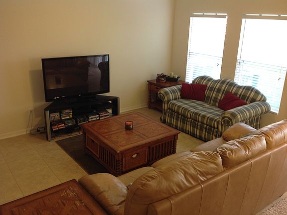 5th image of 1571 Plumeria Pl