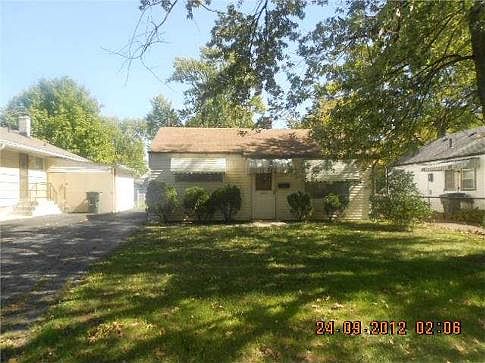 1st image of 2930 Hiawatha St