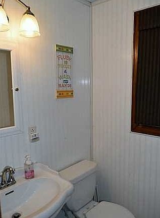 3rd image of 2543 Luddington Dr