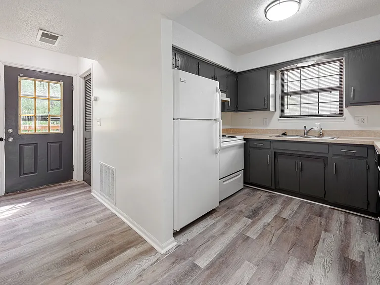 7009 N Chas Dr — Photo 7