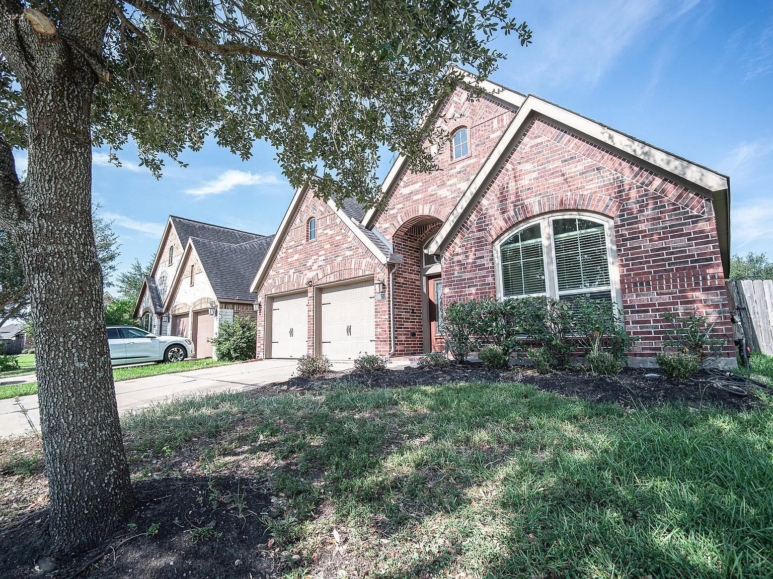 4 bed, 3.0 bath, 2615 sqft, $2,500 — Photo 3