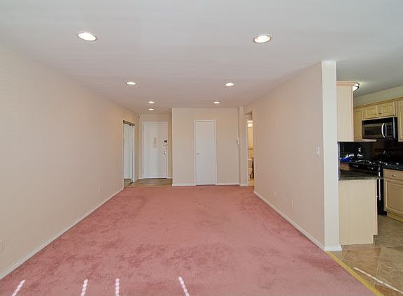3rd image of 54-44 Little Neck Pkwy APT 3U