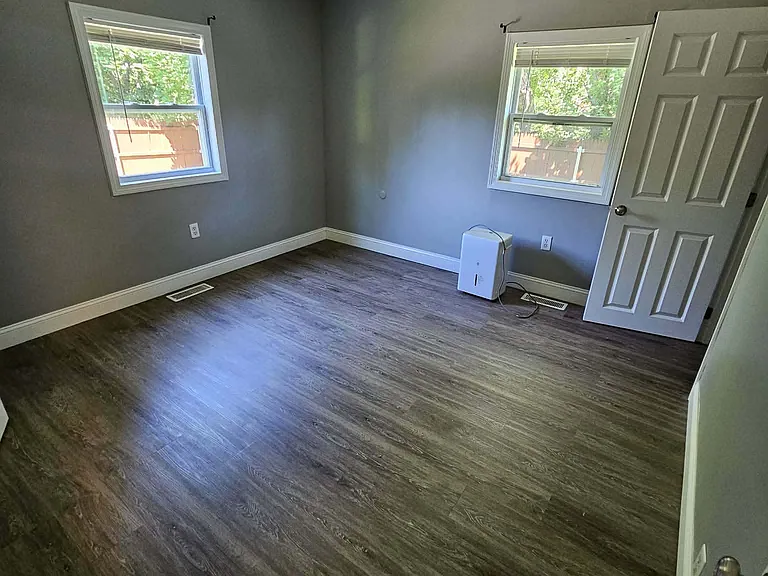860 Forest Ave — Photo 8