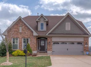 450 Maple Rise Path, Chesterfield, MO 63005