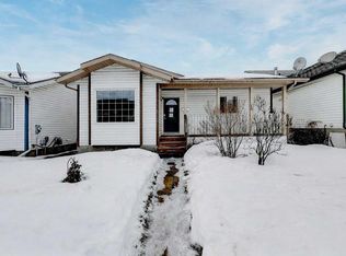 12418 E 97a St, Grande Prairie, AB T8V7H4