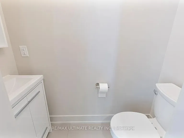 41 Bowie Ave #MAIN 2ND FLR — Photo 9
