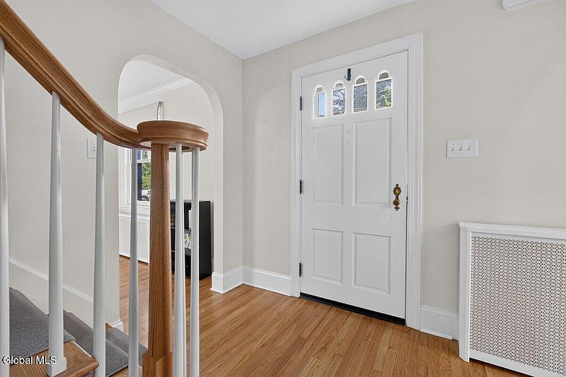 2nd image of 2368 Rosendale Road