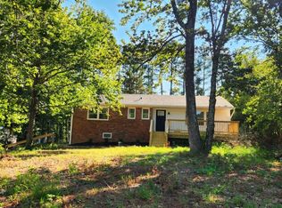 21 Salvington Rd, Fredericksburg, VA 22405
