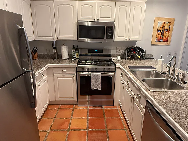 6038 Perrier St — Photo 5