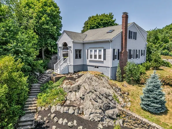 134 Highland Ave, Salem, MA 01970