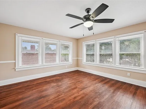 611 Olive St, Leavenworth, KS 66048