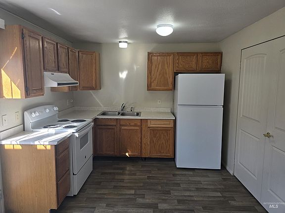 4th image of 259 Pheasant Rd W Unit 22