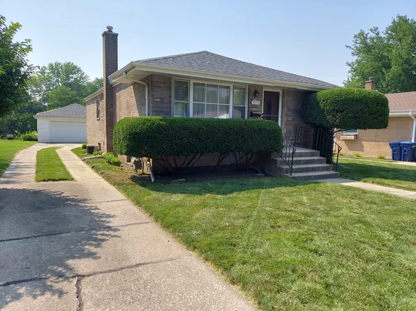 326 Kemman Ave, La Grange Park, IL 60526