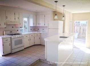 1382 Sonoma Ave, Seaside, CA