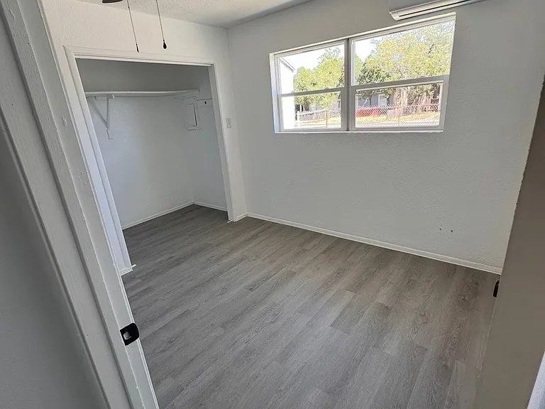 1301 Elmwood Ave #B — Photo 3