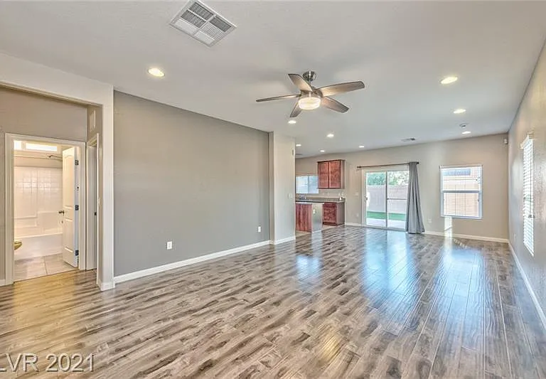 8888 Lake Myers Ct — Photo 8