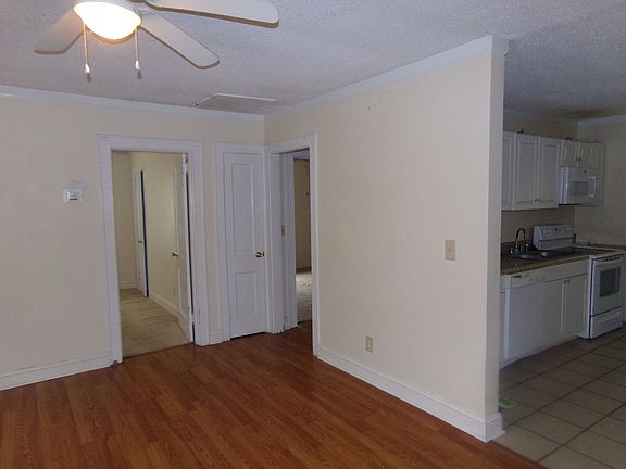 5th image of 4803 Atlantic Dr