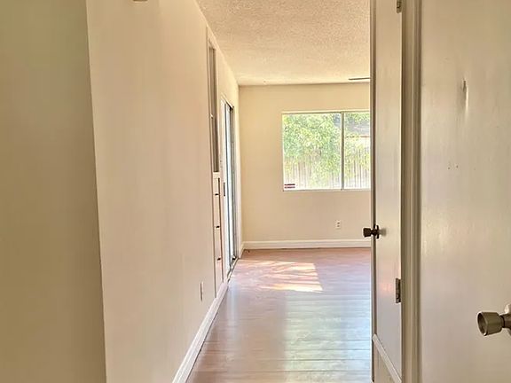 3rd image of 2213 Dayton Ave