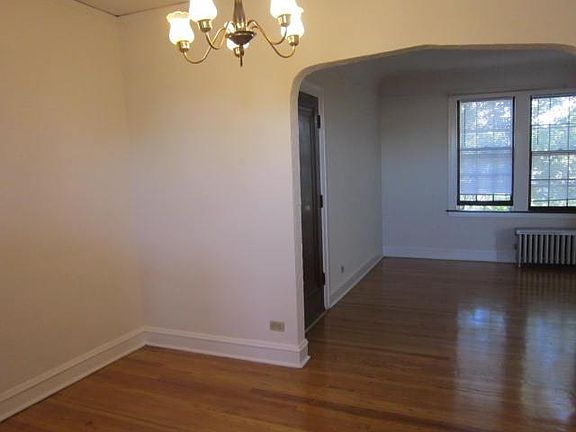 4th image of 3318 N Menard Ave