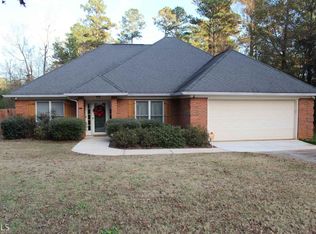 610 Youngs Mill Rd, Lagrange, GA 30241