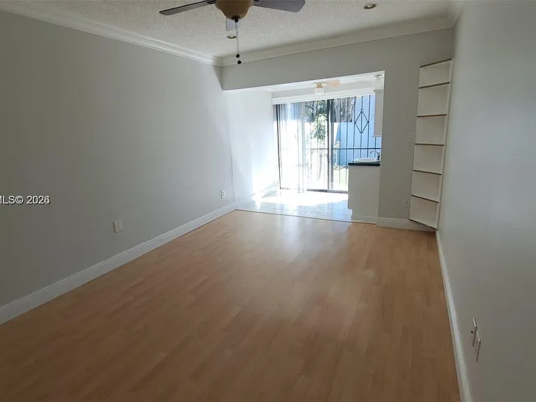 5813 SW 140th Ave #5813 — Photo 6