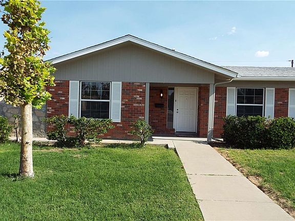 2nd image of 10208 Ashwood Dr