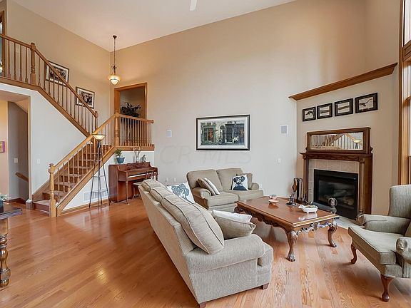 5th image of 2566 Aikin Cir S