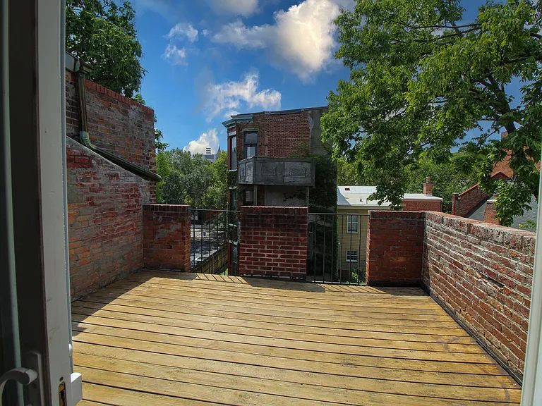 Rooftop deck