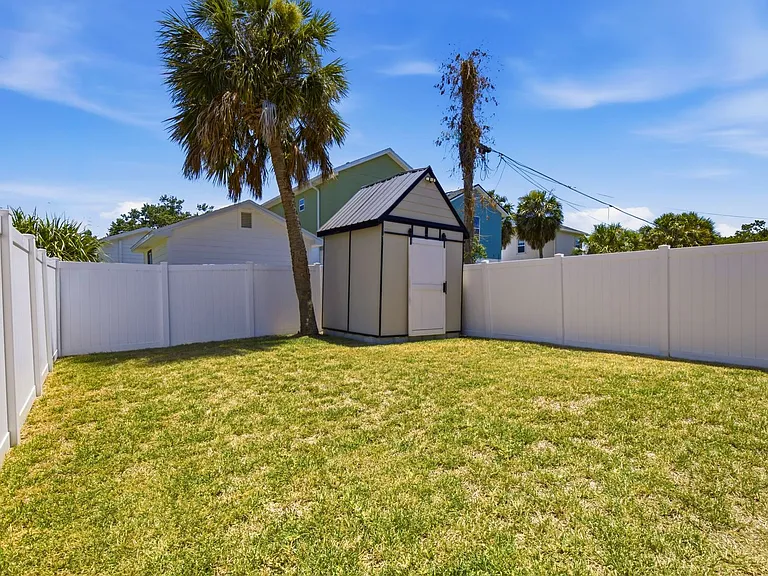 2110 W Palmetto St — Photo 41