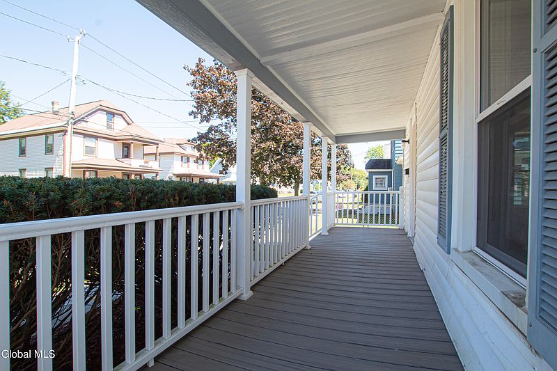 3rd image of 18 Newman Street