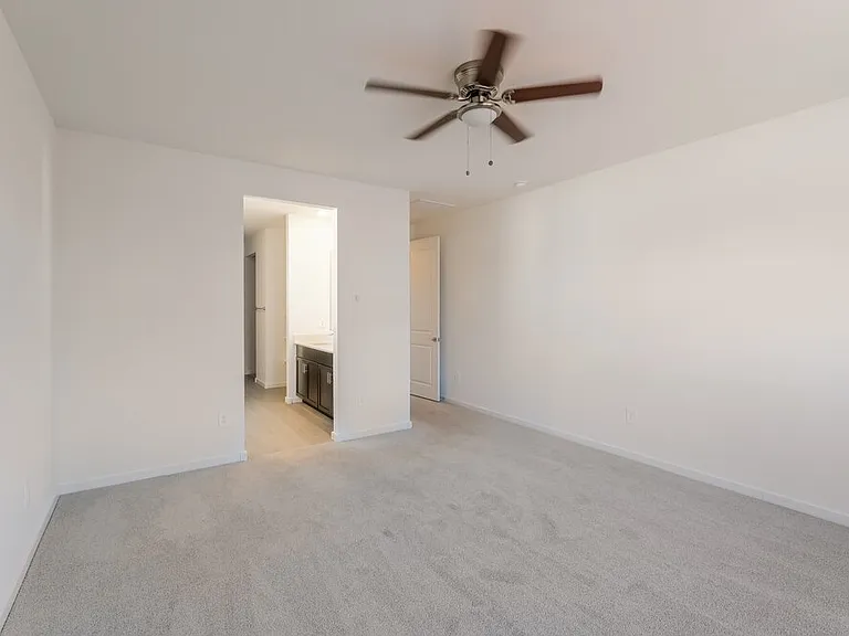 24461 W Grove St — Photo 10