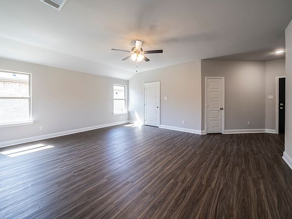 3rd image of 6319 Graceland Dr
