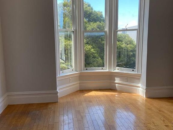 2nd image of 2152 Pine St APT 1