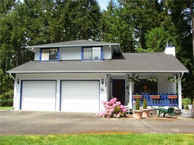 1368 11th Ct, Fox Island, WA, 98333