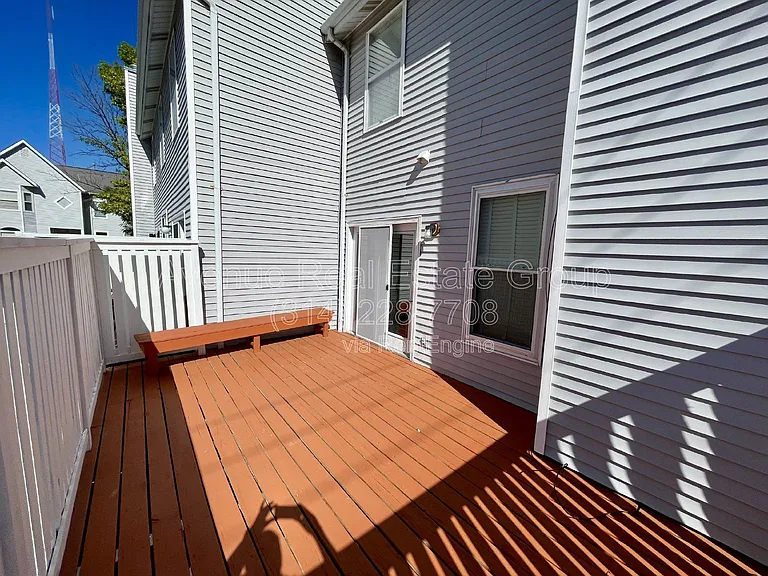 5776 Kingsbury Pl — Photo 16