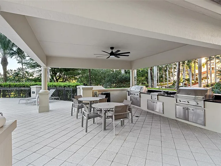 13621 Deering Bay Dr #304 — Photo 42