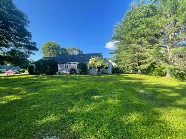 18 Colonial Way #18, Auburn, ME 04210