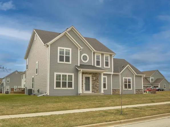 1775 Shalestone DRIVE, Port Washington, WI 53074