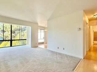 5 Commodore Dr #B409, Emeryville, CA 94608