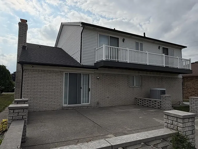36868 Melbourne Dr — Photo 3