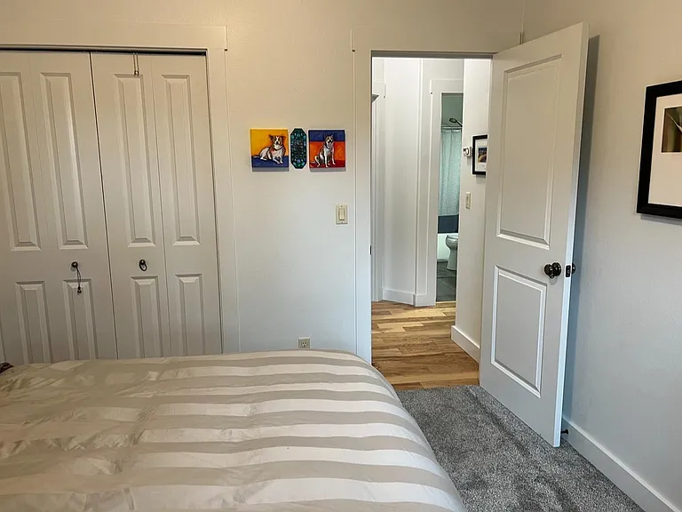 Hunters Cir — Photo 12