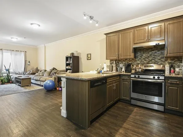 3611 Park Ave, Union City, NJ